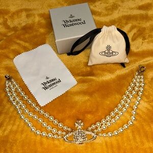 Vivienne Westwood Three Row Pearl Bas Relief Choker